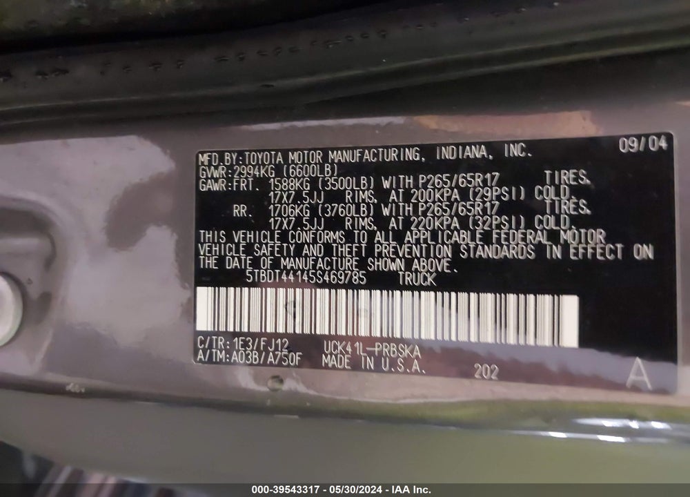 2005 TOYOTA TUNDRA SR5 V8 VIN: 5TBDT44145S469785