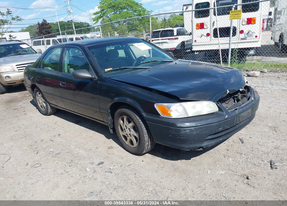 2001 TOYOTA CAMRY LE V6 VIN: 4T1BF22KX1U130049