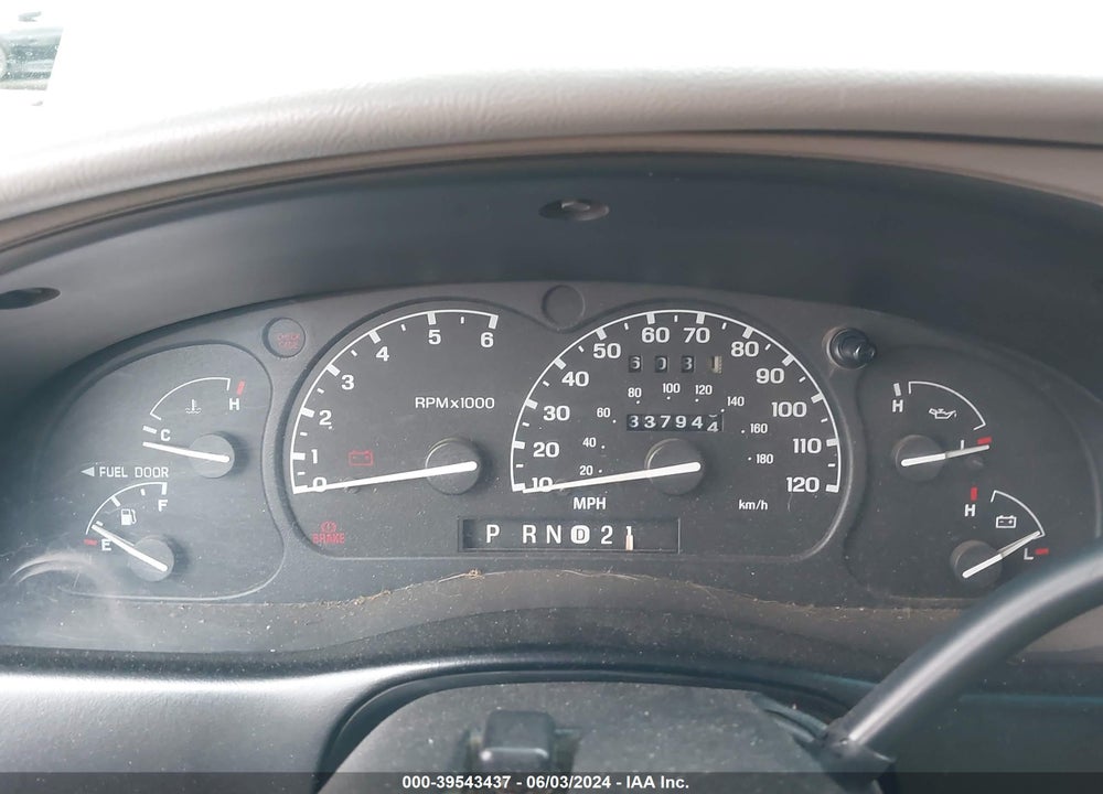 1998 MAZDA B3000 SE VIN: 4F4YR16UXWTM06519