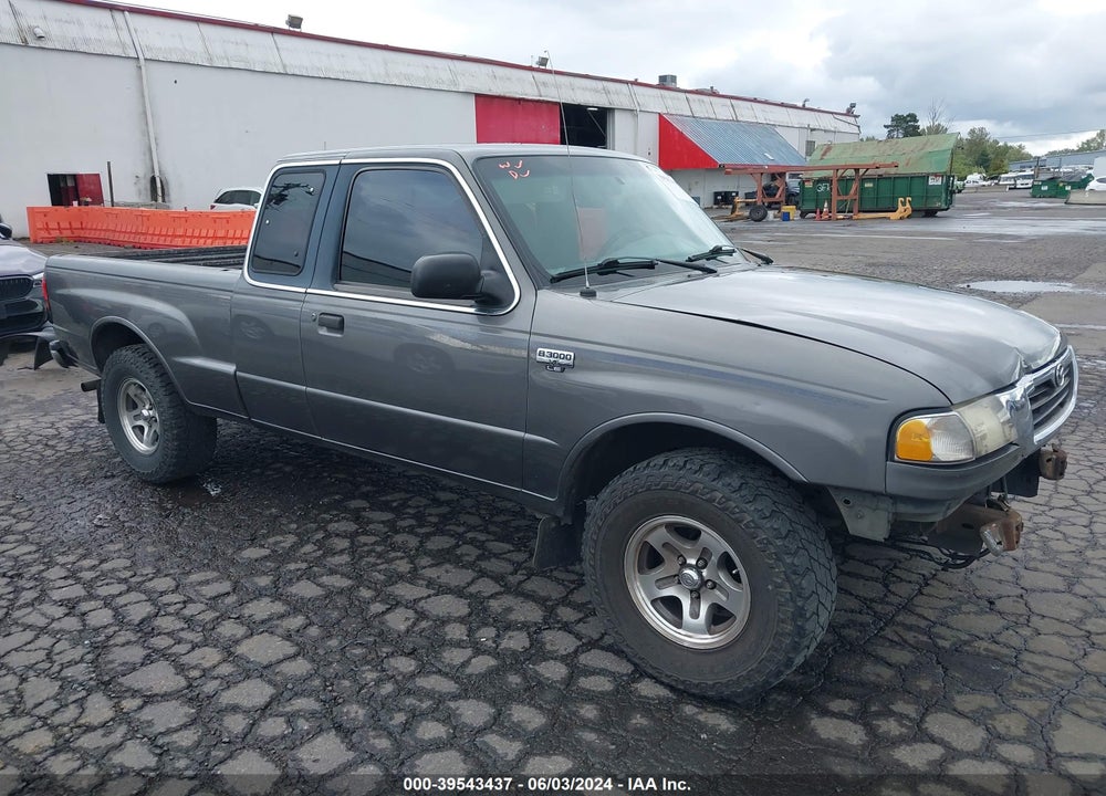 1998 MAZDA B3000 SE VIN: 4F4YR16UXWTM06519
