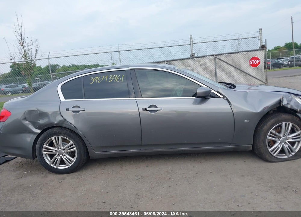 2015 INFINITI Q40 VIN: JN1CV6AR3FM523662