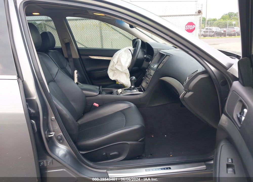 2015 INFINITI Q40 VIN: JN1CV6AR3FM523662
