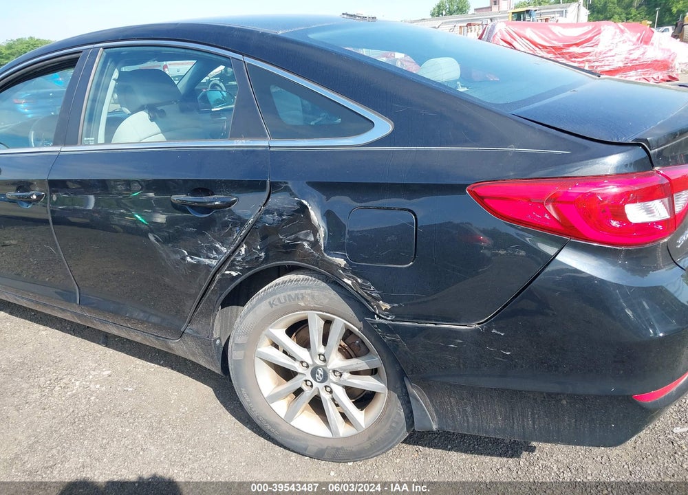 2015 HYUNDAI SONATA SE VIN: 5NPE24AF6FH193048
