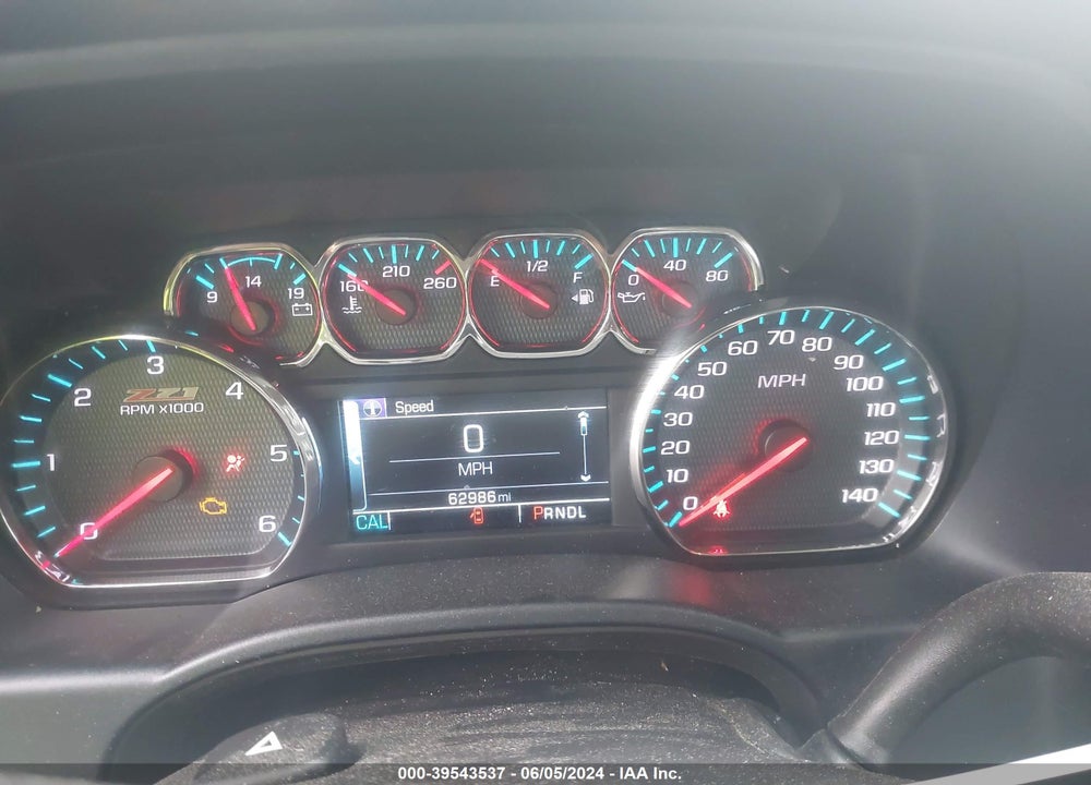 2018 CHEVROLET SILVERADO 1500 2LT VIN: 3GCUKRECXJG557255