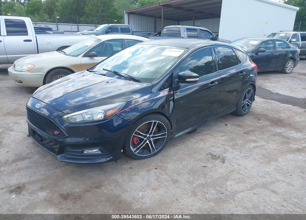 2015 FORD FOCUS VIN: 1FADP3L97FL374661