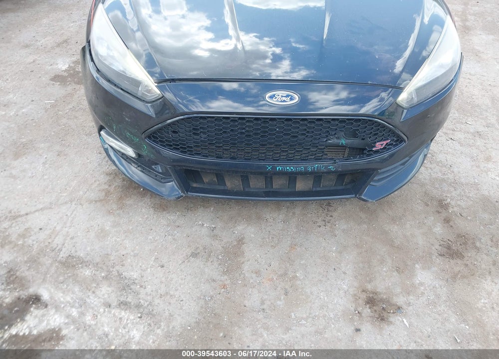 2015 FORD FOCUS VIN: 1FADP3L97FL374661