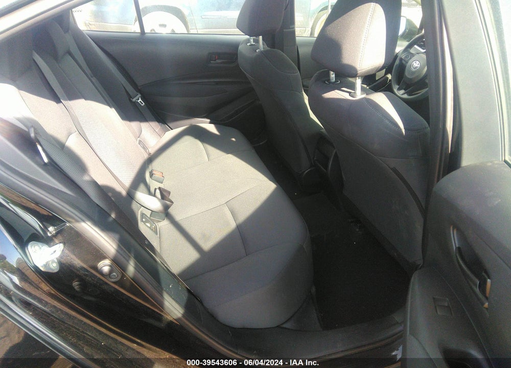 2022 TOYOTA COROLLA LE VIN: 5YFEPMAE7NP293380