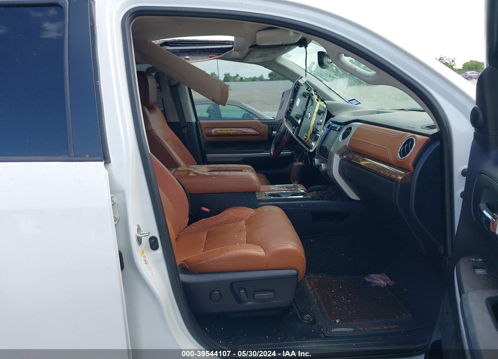 2018 TOYOTA TUNDRA 1794 5.7L V8 VIN: 5TFAW5F18JX706304