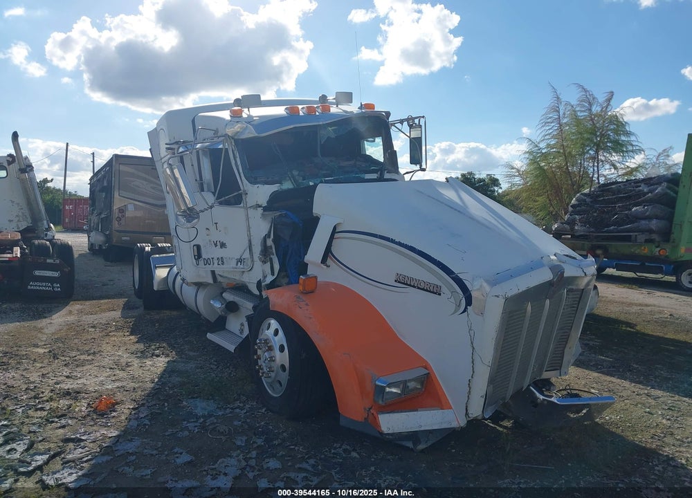2004 KENWORTH CONSTRUCTION T800 VIN: 1XKDDB9XX4J063418