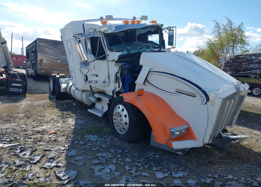 2004 KENWORTH CONSTRUCTION T800 VIN: 1XKDDB9XX4J063418