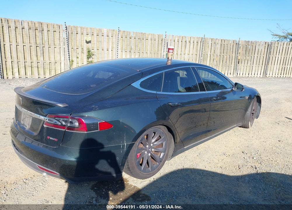 2014 TESLA MODEL S P85D VIN: 5YJSA1H28EFP63023