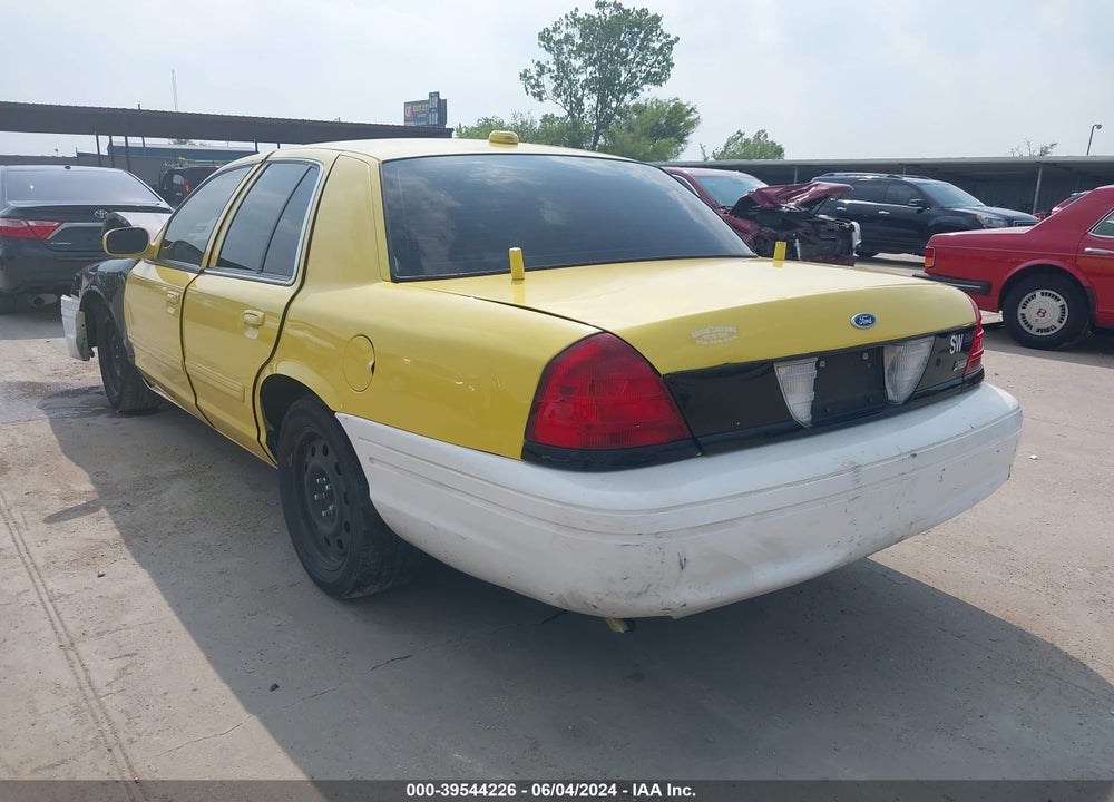 2011 FORD CROWN VICTORIA POLICE INTERCEPTOR VIN: 2FABP7BV9BX175783
