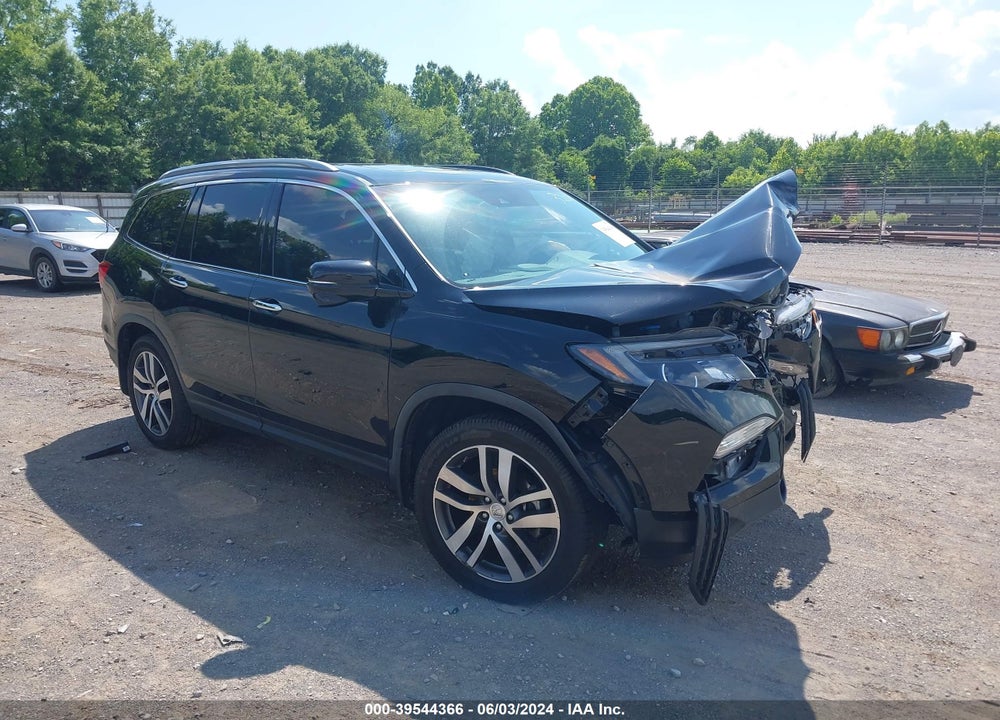 2018 HONDA PILOT TOURING VIN: 5FNYF6H92JB063207