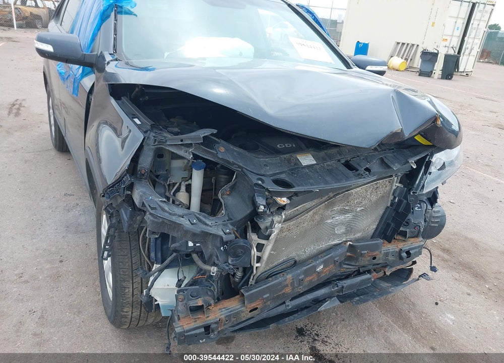 2013 KIA SORENTO LX VIN: 5XYKT4A60DG366650