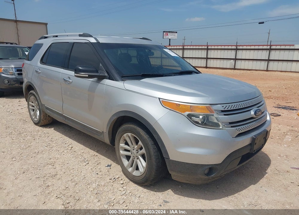 2015 FORD EXPLORER XLT VIN: 1FM5K7D85FGC63380