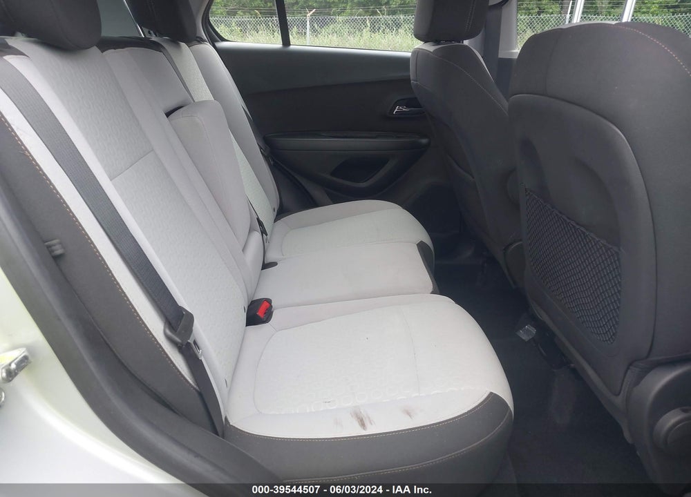 2021 CHEVROLET TRAX FWD LS VIN: KL7CJKSB2MB305124
