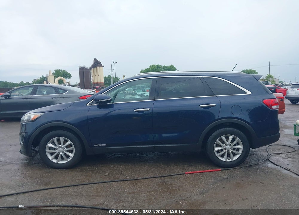 2018 KIA SORENTO 3.3L LX VIN: 5XYPGDA56JG391162