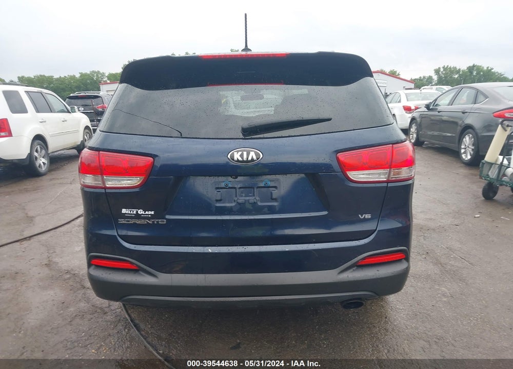 2018 KIA SORENTO 3.3L LX VIN: 5XYPGDA56JG391162
