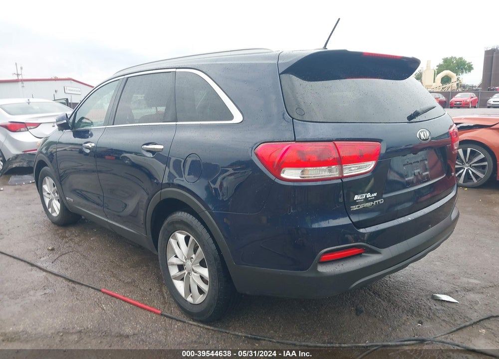 2018 KIA SORENTO 3.3L LX VIN: 5XYPGDA56JG391162