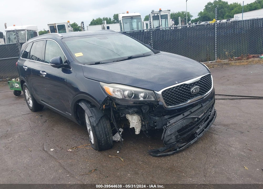 2018 KIA SORENTO 3.3L LX VIN: 5XYPGDA56JG391162