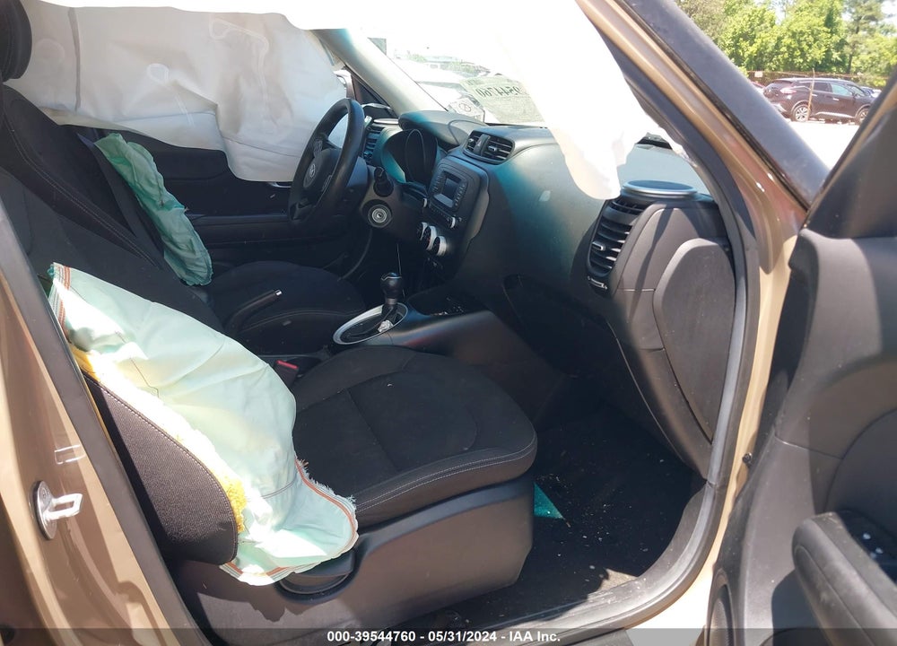 2015 KIA SOUL VIN: KNDJN2A22F7193169