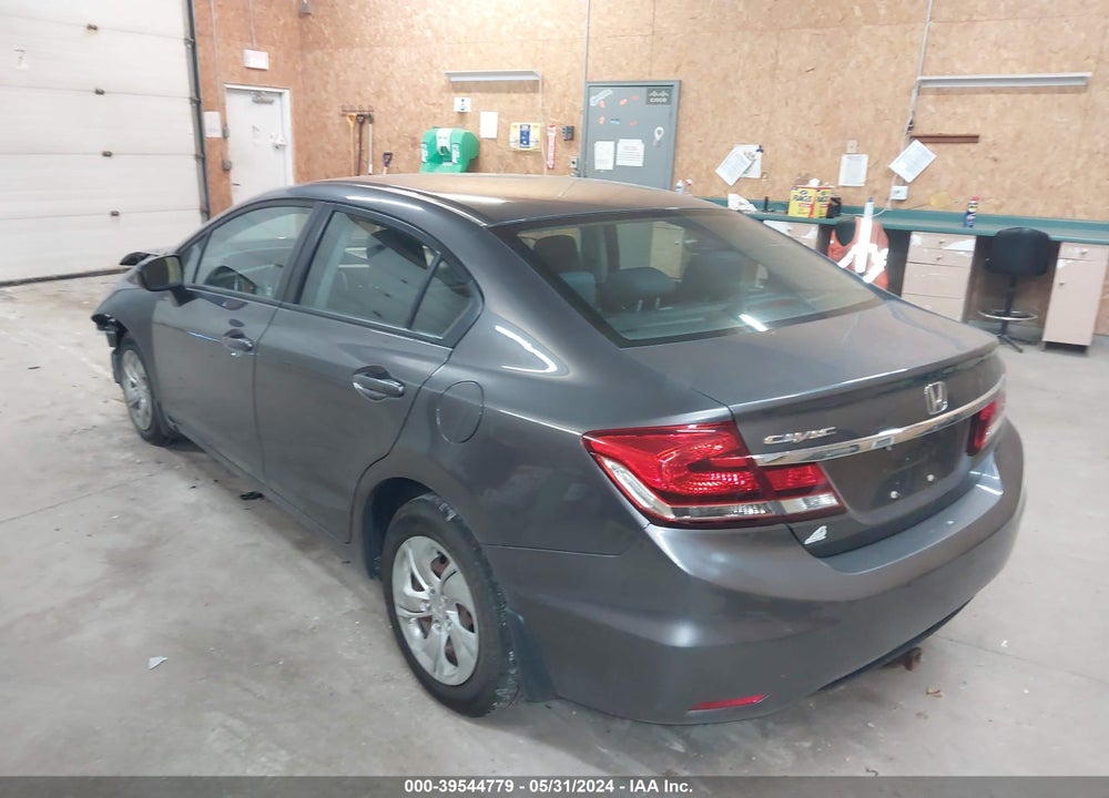 2015 HONDA CIVIC LX VIN: 19XFB2F50FE057303