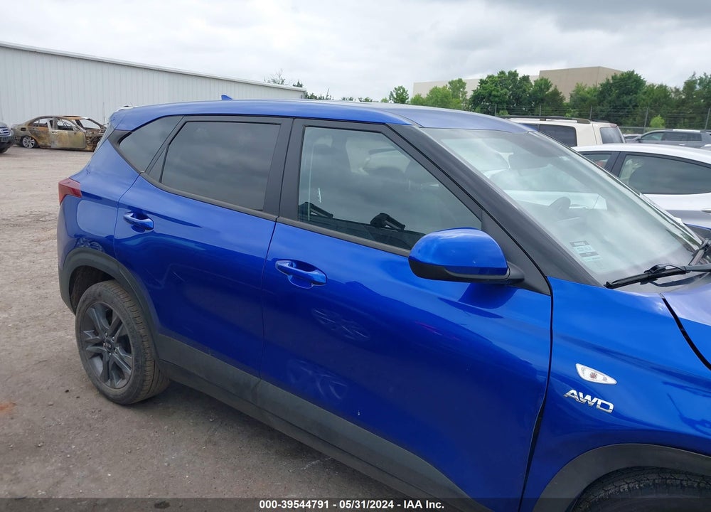 2021 KIA SELTOS LX VIN: KNDEPCAA7M7210988