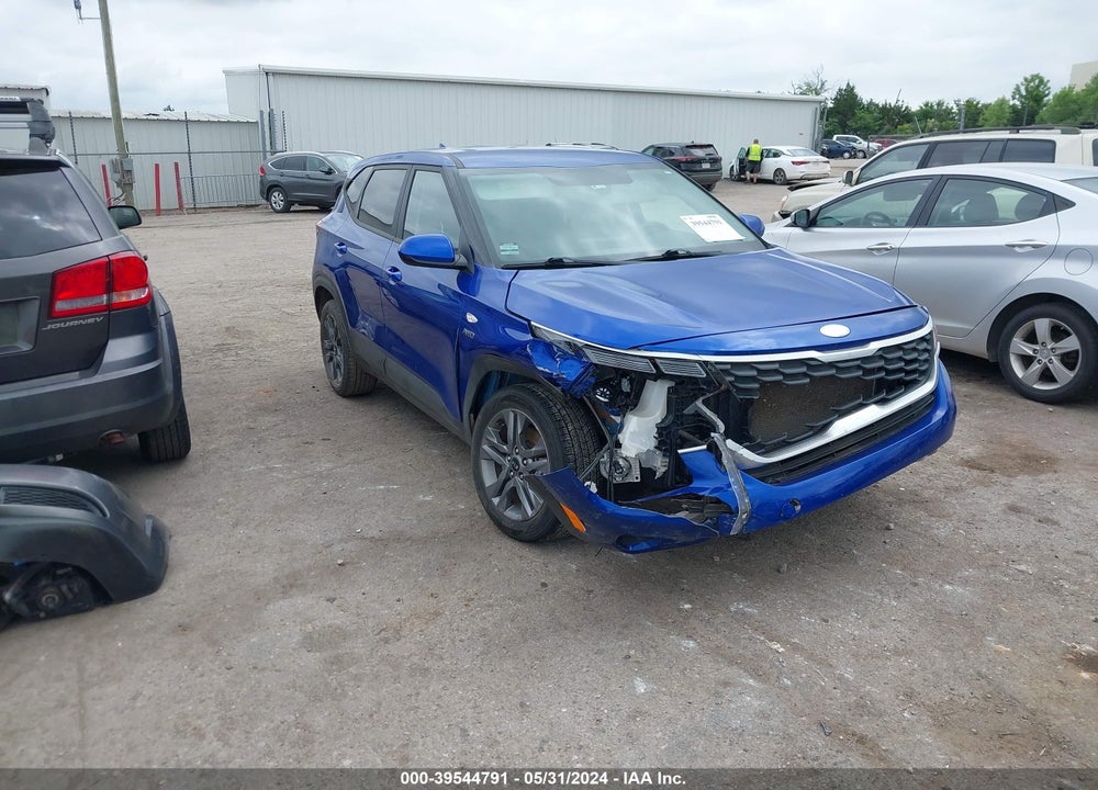 2021 KIA SELTOS LX VIN: KNDEPCAA7M7210988