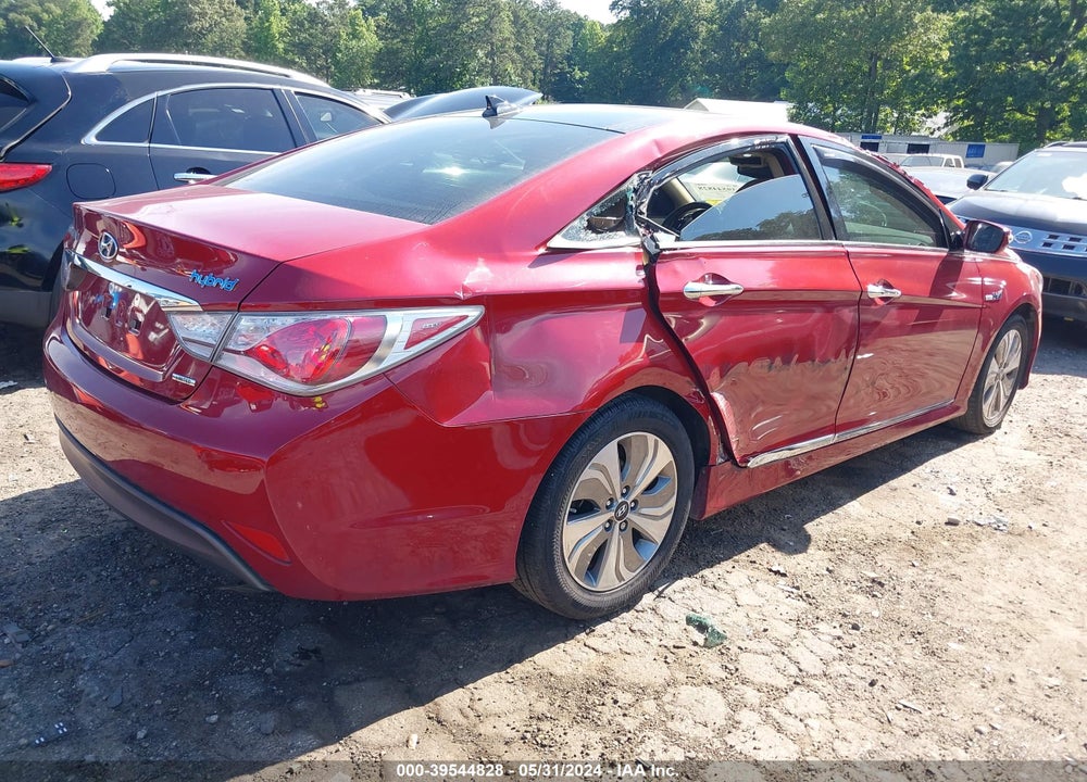 2015 HYUNDAI SONATA HYBRID LIMITED VIN: KMHEC4A49FA135739