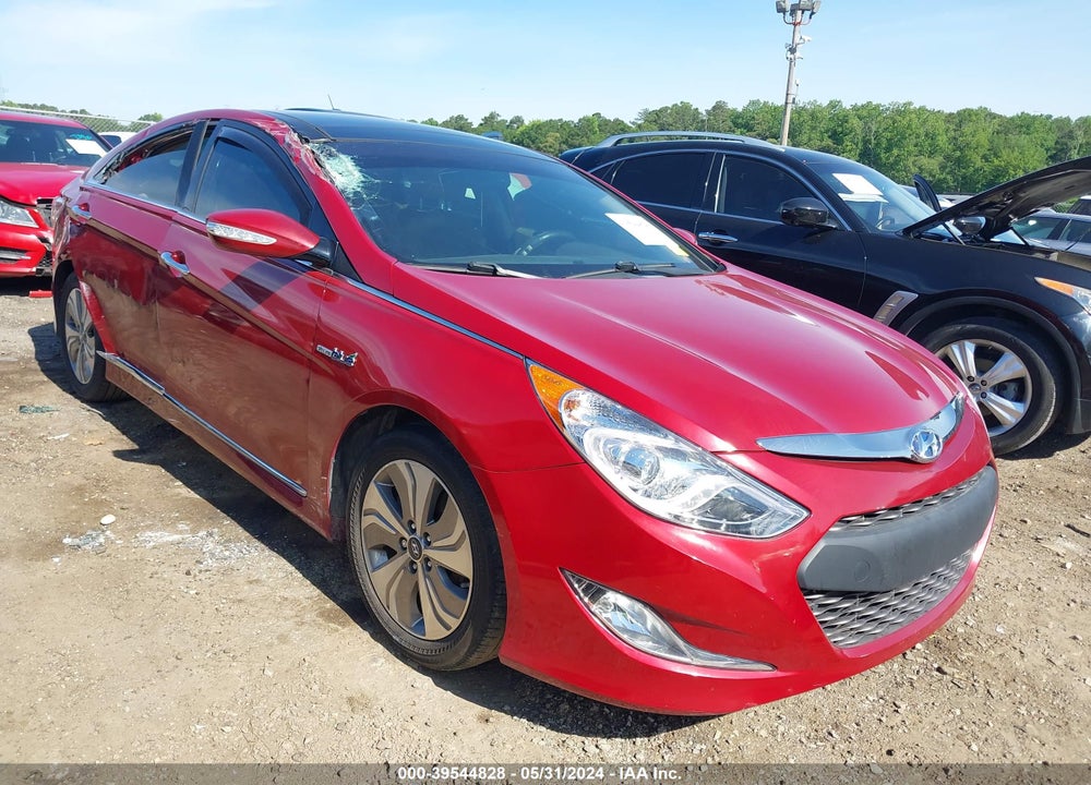 2015 HYUNDAI SONATA HYBRID LIMITED VIN: KMHEC4A49FA135739