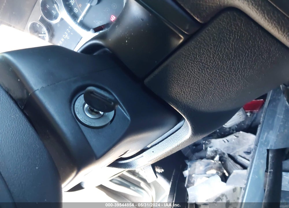 2007 HUMMER H3 SUV VIN: 5GTDN13E378109993