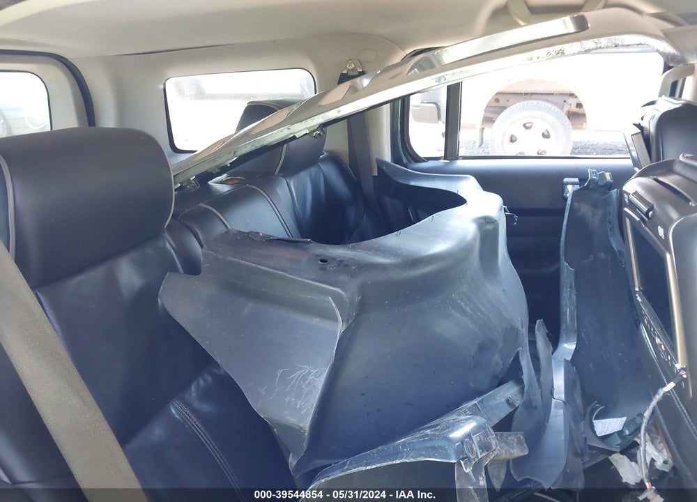 2007 HUMMER H3 SUV VIN: 5GTDN13E378109993