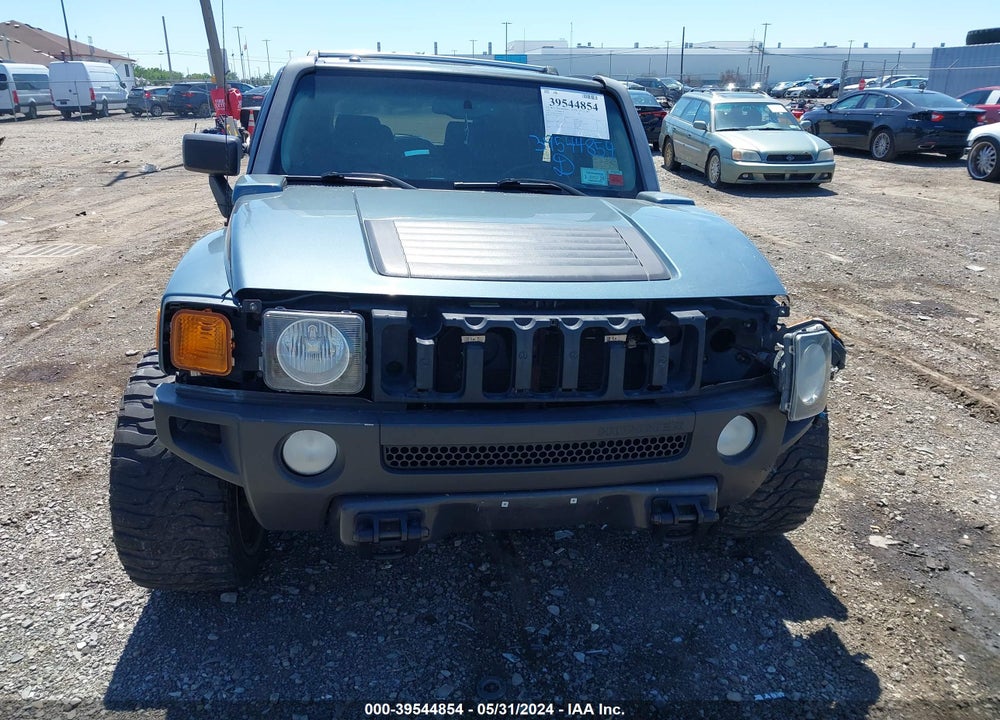 2007 HUMMER H3 SUV VIN: 5GTDN13E378109993