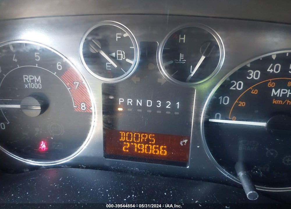 2007 HUMMER H3 SUV VIN: 5GTDN13E378109993