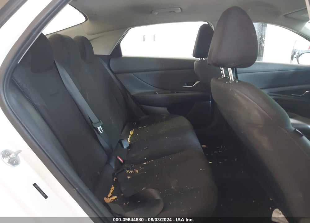 2022 HYUNDAI ELANTRA SE VIN: 5NPLL4AG3NH062218