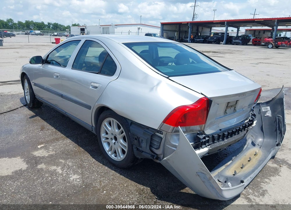 2002 VOLVO S60 2.4T VIN: YV1RS58D922119205