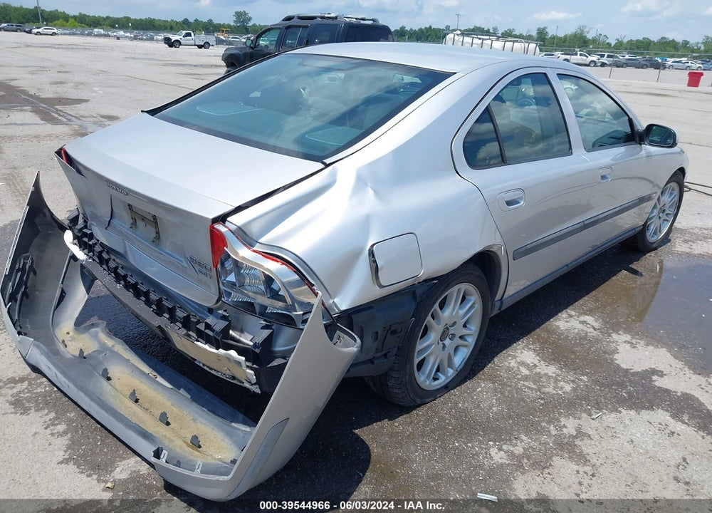 2002 VOLVO S60 2.4T VIN: YV1RS58D922119205