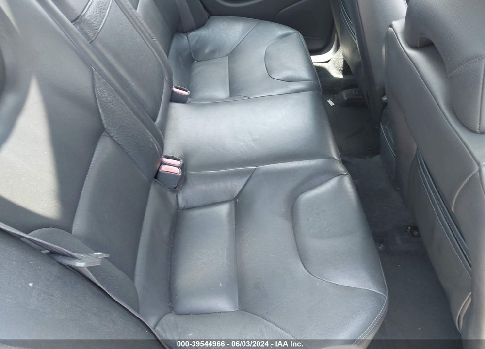 2002 VOLVO S60 2.4T VIN: YV1RS58D922119205