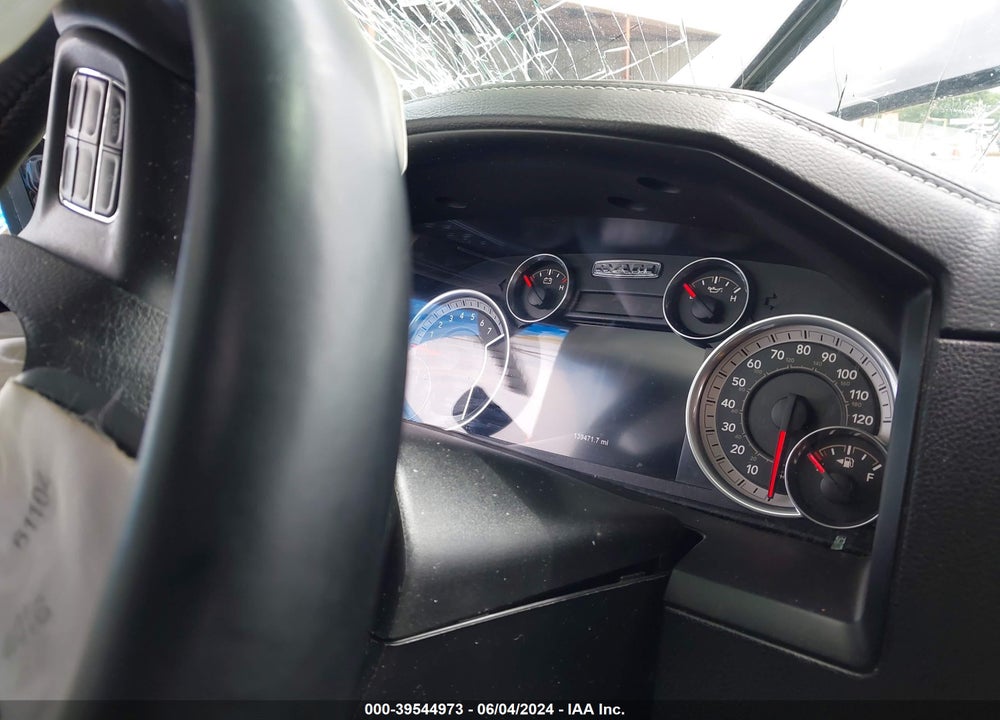 2015 RAM 1500 VIN: 1C6RR7MT0FS707517