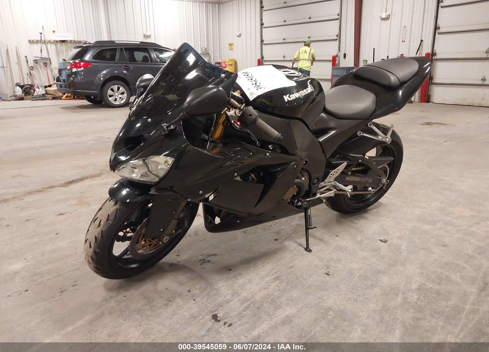 2004 KAWASAKI NINJA ZX 10R VIN: JKAZXCC164A012480