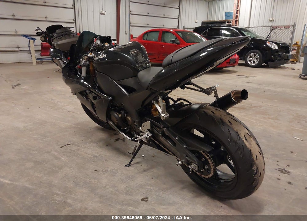 2004 KAWASAKI NINJA ZX 10R VIN: JKAZXCC164A012480