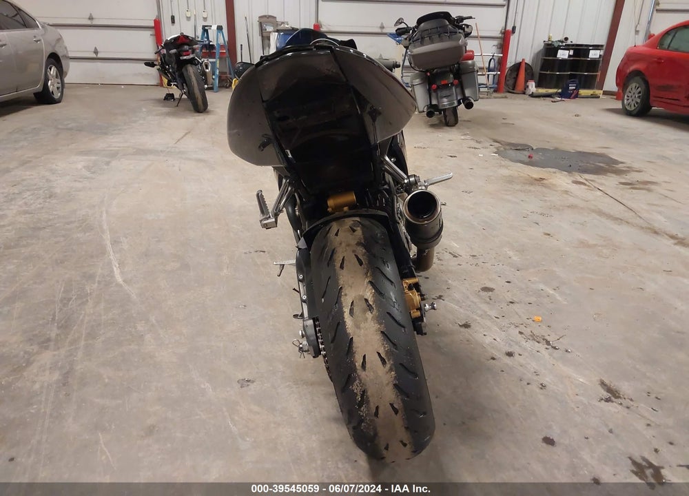 2004 KAWASAKI NINJA ZX 10R VIN: JKAZXCC164A012480