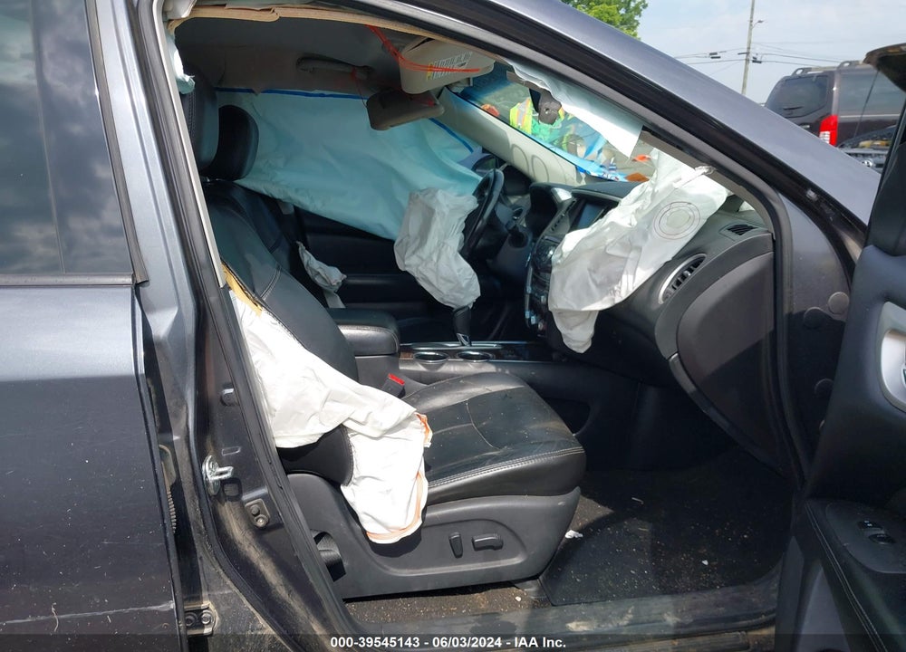 2014 NISSAN PATHFINDER SL VIN: 5N1AR2MNXEC665162