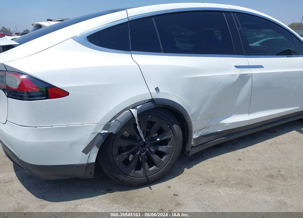 2016 TESLA MODEL X 60D/70D/75D/90D VIN: 5YJXCAE24GF023704