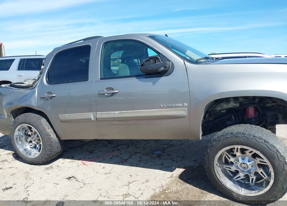 2008 GMC YUKON SLE VIN: 1GKFC13C08R230646
