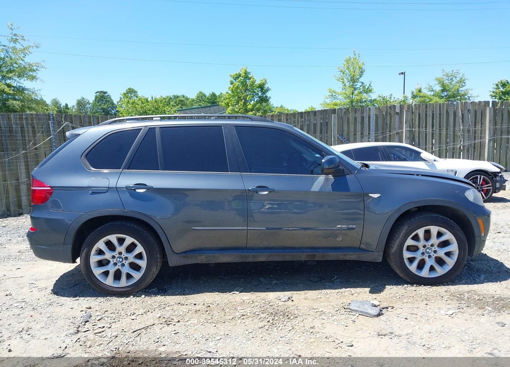 2011 BMW X5 XDRIVE35I/XDRIVE35I PREMIUM/XDRIVE35I SPORT ACTIVITY VIN: 5UXZV4C59BL407824