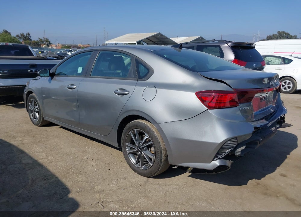 2022 KIA FORTE LXS VIN: 3KPF24AD9NE503070