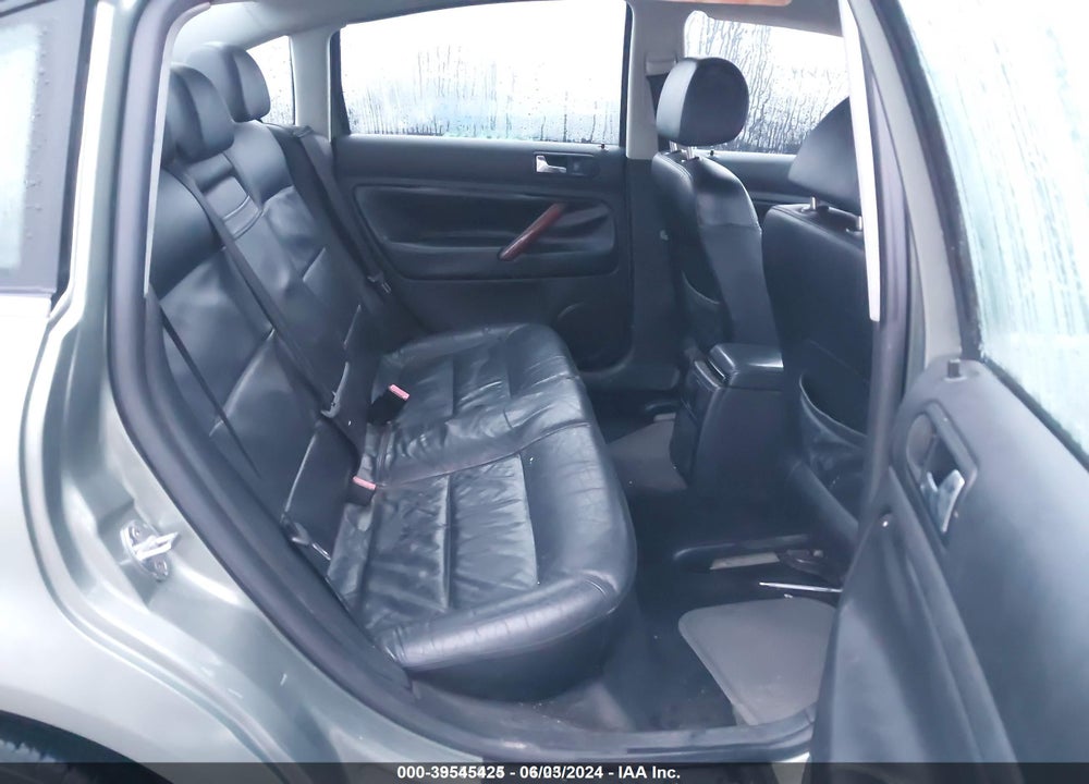 2002 VOLKSWAGEN PASSAT GLX VIN: WVWRH63B72P362790