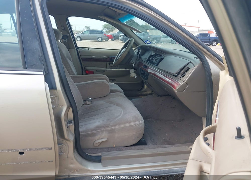 2000 MERCURY GRAND MARQUIS GS VIN: 2MEFM74W0YX639173
