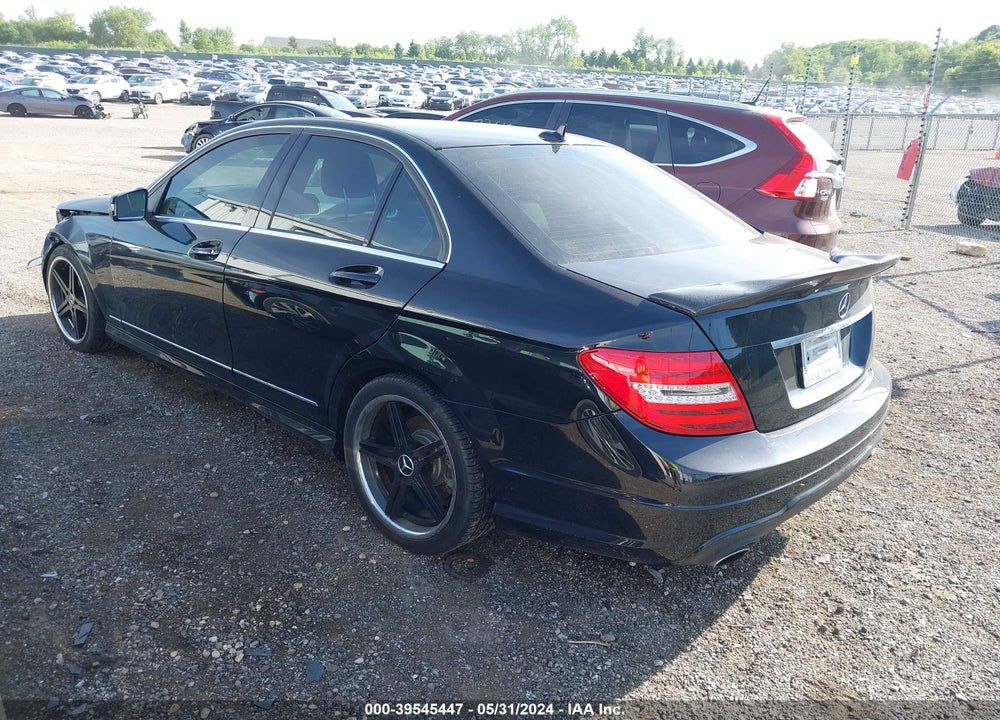 2012 MERCEDES-BENZ C 300 VIN: WDDGF8BB9CA624006